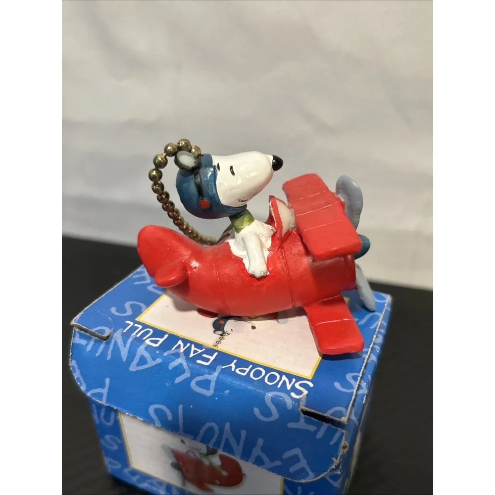 Vintage Peanuts Snoopy Fan Light Lamp Ceiling Pull Bi-Plane Flying Ace 4
